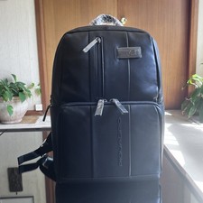 Piquadro Rucksack schwarz Leder, neu ohne Etikett, Top Zustand