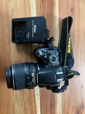 Digitalkamera "Nikon D3100 / Objektiv Nikkor AF-S 18-55mm Zubehörpaket" / Kamera
