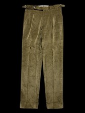 Natalino moosgrüne Cordhose