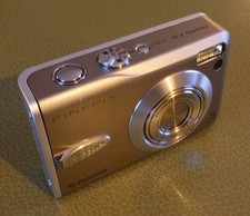 Fujifilm FinePix F30 6.3MP