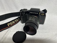 Pentax SF7 mit Objektiv Pentax-F Zoom f=28-80mm 1:3,5-4,5