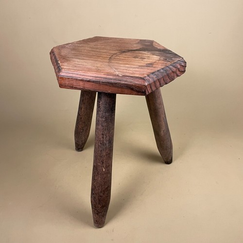 Holzhocker beine melken - 3,