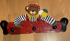 Bär   Holz Garderobe für Kinderzimmer