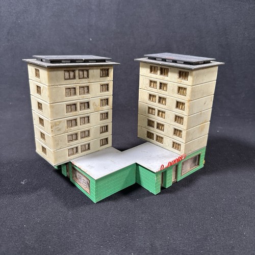 Ddr plattenbau hochhaus - ddr,