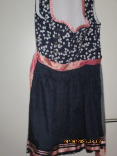 Blaues dirndl mit bluse - bluse, von