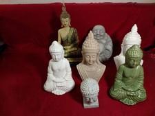7 Stück buddhistische Statuetten Skulpturen, Keramik und Stein