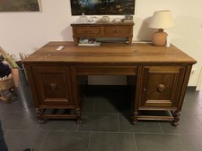 Antiker Vollholzschreibtisch 