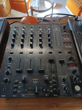 Behringer DJX 750 - 4 Kanal
