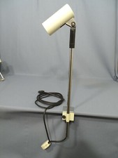 ERCO Klemm Tischleuchte auch zur Quermontage an Regal 60er Jahre