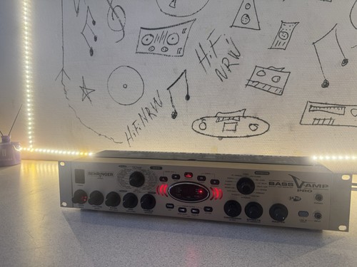Behringer amp pro - behringer, v-amp