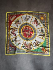 Yuta Pasch Seidentuch bunt