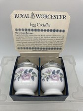 25196/ Royal Worcester 2x kleine Egg Coddler für jeweils 1x Ei Blumenmotiv