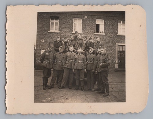 Gruppenfoto wehrmachtsoldaten - gruppenfoto,