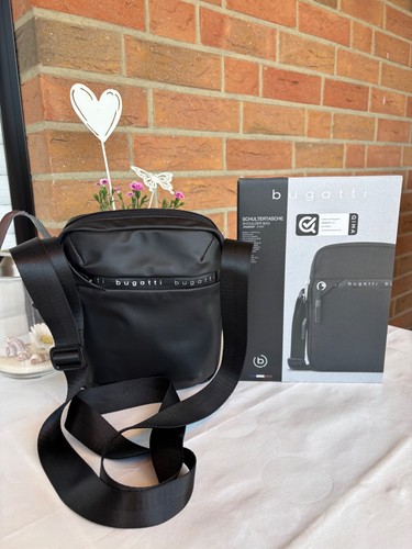Schultertasche von bugatti