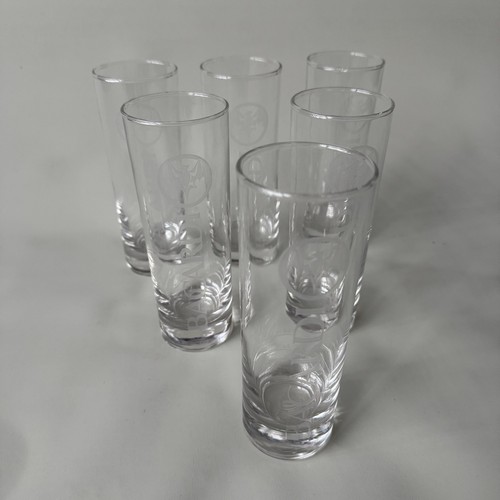 Stück bacardi longdrink - 6,