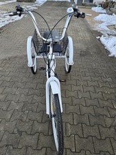 E-Senioren-Dreirad mit