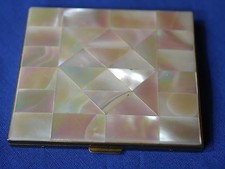 alte Messing-Puderdose mit