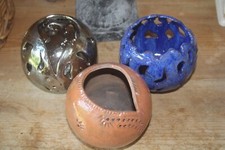 Getöpfertes Windlicht aus Kugel, Durchmesser 12 cm, 3 Mod. wählbar, Windlicht