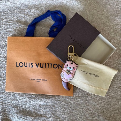 Louis vuitton - louis,