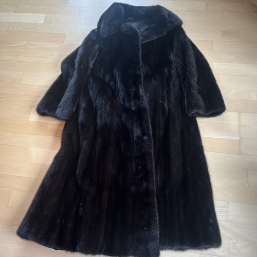 Eleganter nerzmantel dark - nerzmantel,,