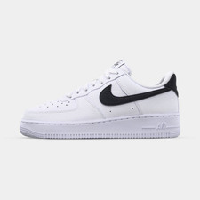 Nike Air Force 1  Sneaker