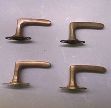 Vier Fenstergriffe Bauhaus