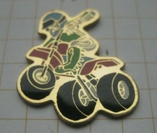 3 RAD ROLLER  FAHRER  .................... Motorrad Pin (205b)