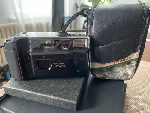 Yashica 35mm kompaktkamera - 35mm,