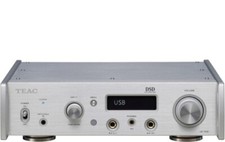 Teac UD-505 Ausstellungsstück silber USB DAC Pre-Amplifier