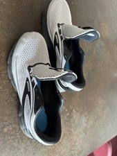 Brooks Herrenschuhe 47