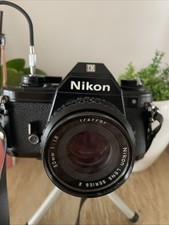 Nikon EM Analoge Kamera +