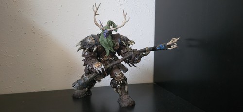 World warcraft figur broll - , of