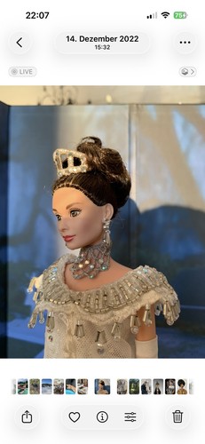 Vintage audrey hepburn barbie - vintage,