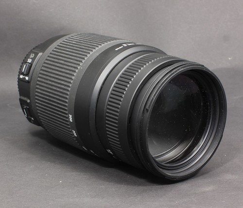 Sigma 300mm 5 - 70-300mm, f/4-5.6