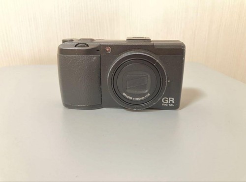 Ricoh digital iii - gr,