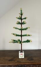 Gedeckter grüner Gänsefeder Weihnachtsbaum 37 cm hoch Vintage / Antik