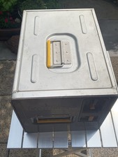 Lufthansa Behälter Boeing B747