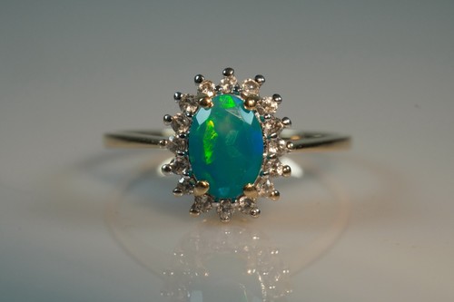 Magical green opal ring 10ct - magical,