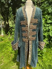 LARP-Reenactment Justaucorps blauer Samt, Prunkborte, Gr. 40/42