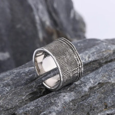 Damenring im ischen Design