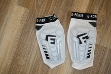 G-Form Pro-S Shine Guards Schienbeinschoner Fußball Gr S
