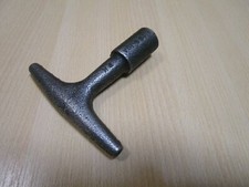 altes Werkzeug Steckschlüssel Vierkant Innenvierkant Kluppe DDR DEKO WZ 22 SE1/2