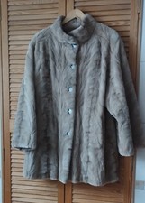 Damen Nerzmantel von Samantha