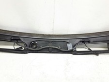 BMW 3er E90 E91 Plastikabdeckung Windlauf mit beheizten Scheibenwaschdüsen BJ200