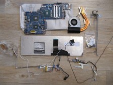 Toshiba Satellite L850-1LW Restteile Tastatur Lüfter Kleinteile für Bastler