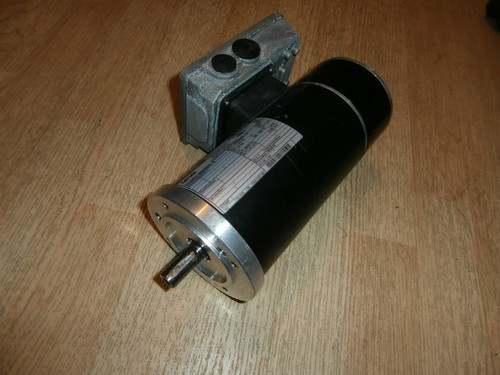 Lenze servomotor phase - servomotor,, 3