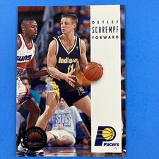 Detlef Schrempf 1993-94 Skybox