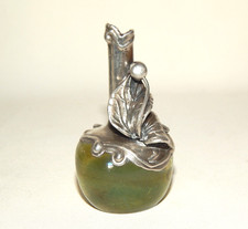 Miniatur Vase mit floraler