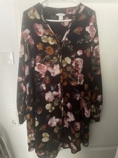 H&M Blusenkleid