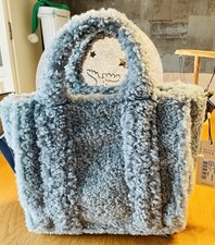 Neue Tasche Mit Etikett. Blau